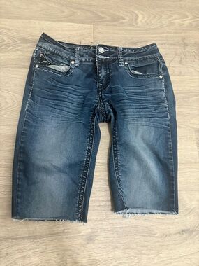 Rue21 Dark Blue Cropped Denim Bermuda lowrise rise Shorts